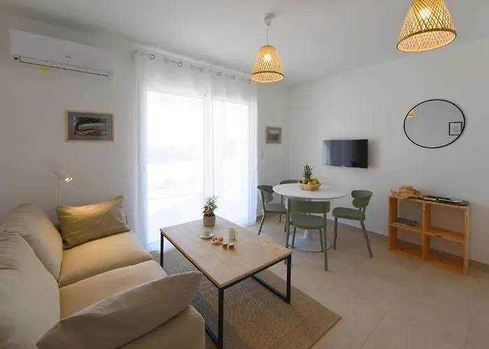 T2 Vue Corse N193 Appartement *